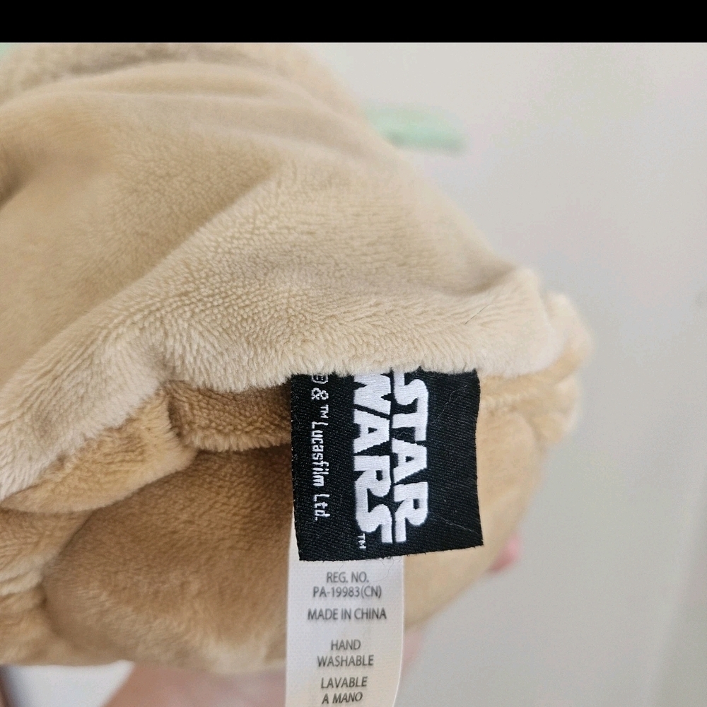 Star Wars The Child Grogu Plush Toy from The Mandalorian - Picture 3 of 4